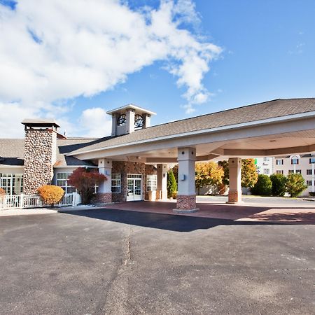 Holiday Inn Express St Ignace-Lake Central By Ihg Saint Ignace Exterior foto