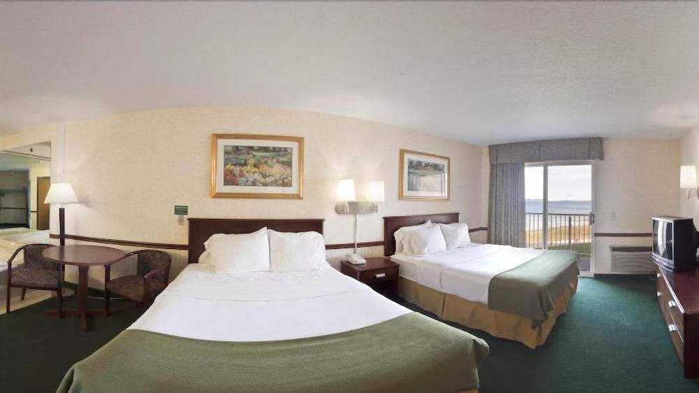 Holiday Inn Express St Ignace-Lake Central By Ihg Saint Ignace Exterior foto