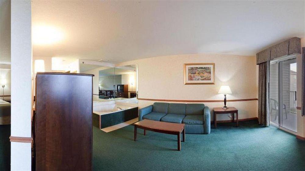 Holiday Inn Express St Ignace-Lake Central By Ihg Saint Ignace Exterior foto